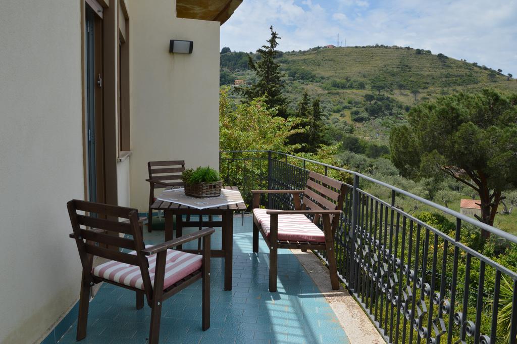 Villa Bouganvilla Cefalù Eksteriør billede